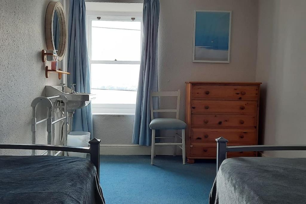 Вилла Arvonia Sleeps 7, Sea Views, Dog Friendly Нью-Ки Экстерьер фото