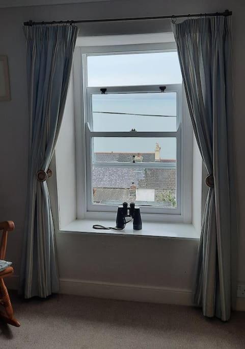 Вилла Arvonia Sleeps 7, Sea Views, Dog Friendly Нью-Ки Экстерьер фото